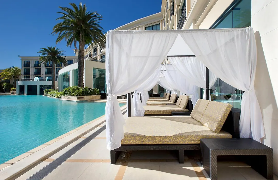 Imperial Hotel Gold Coast-1