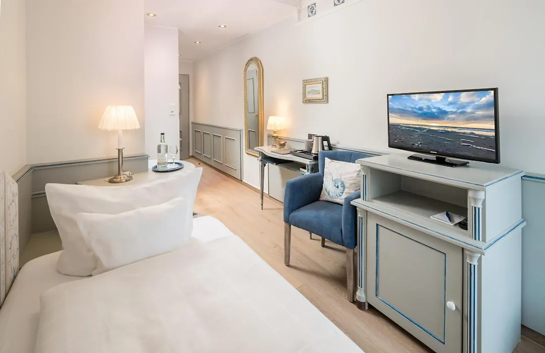Hotel Wiking Sylt-1