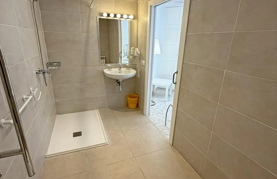 Hostal Villa Verde-Adults Only-1
