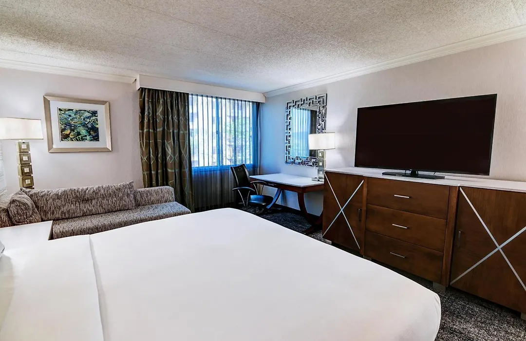 Doubletree By Hilton Madison Downtown-1