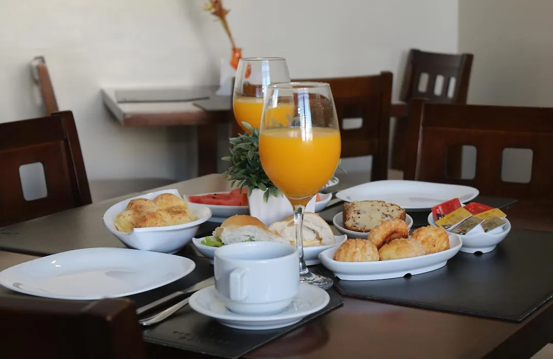 Vida Plaza Hotel-1