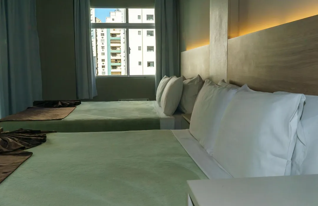 Hotel Gênova BC-1