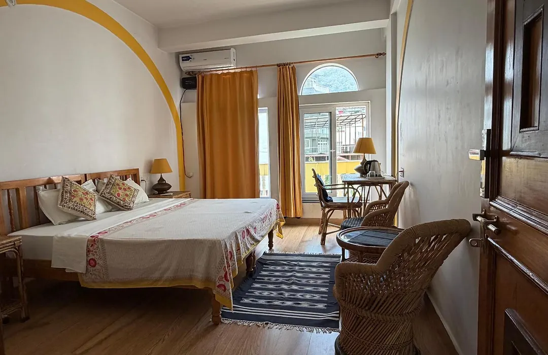 Seventh Heaven Inn Rishikesh-1