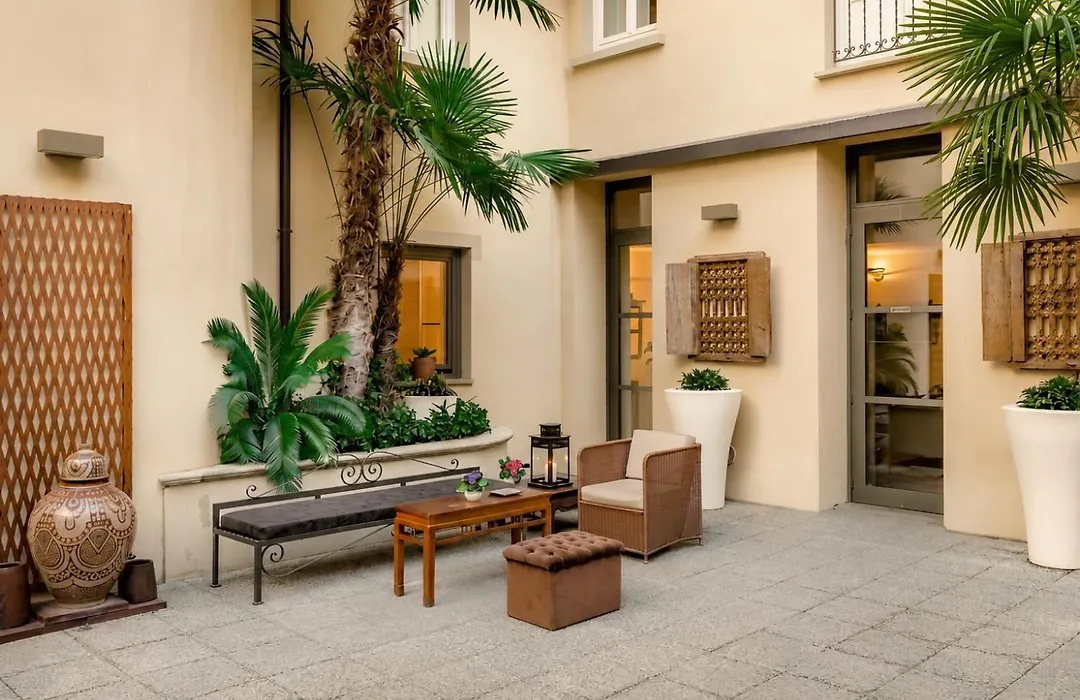 TownHouse 33 Boutique Hotel-1