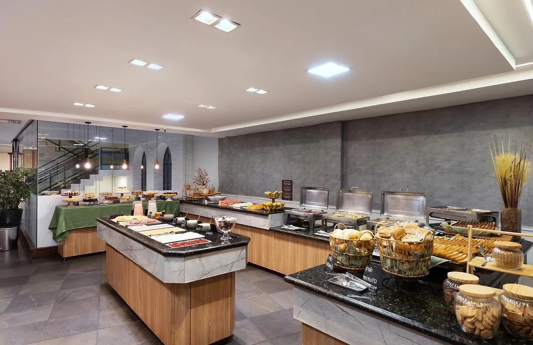 Miramar Hotel-1