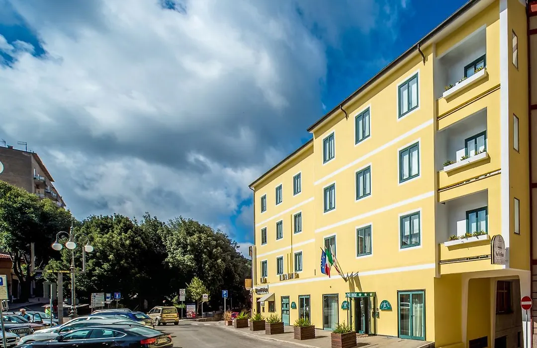New Petit Hotel-1