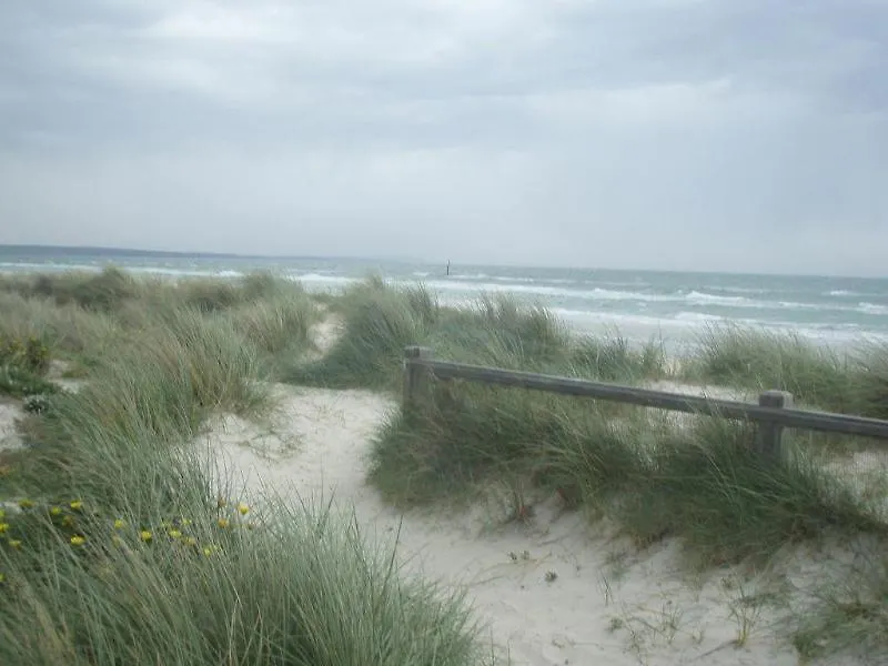 Beachside Apartments Bonbeach-1