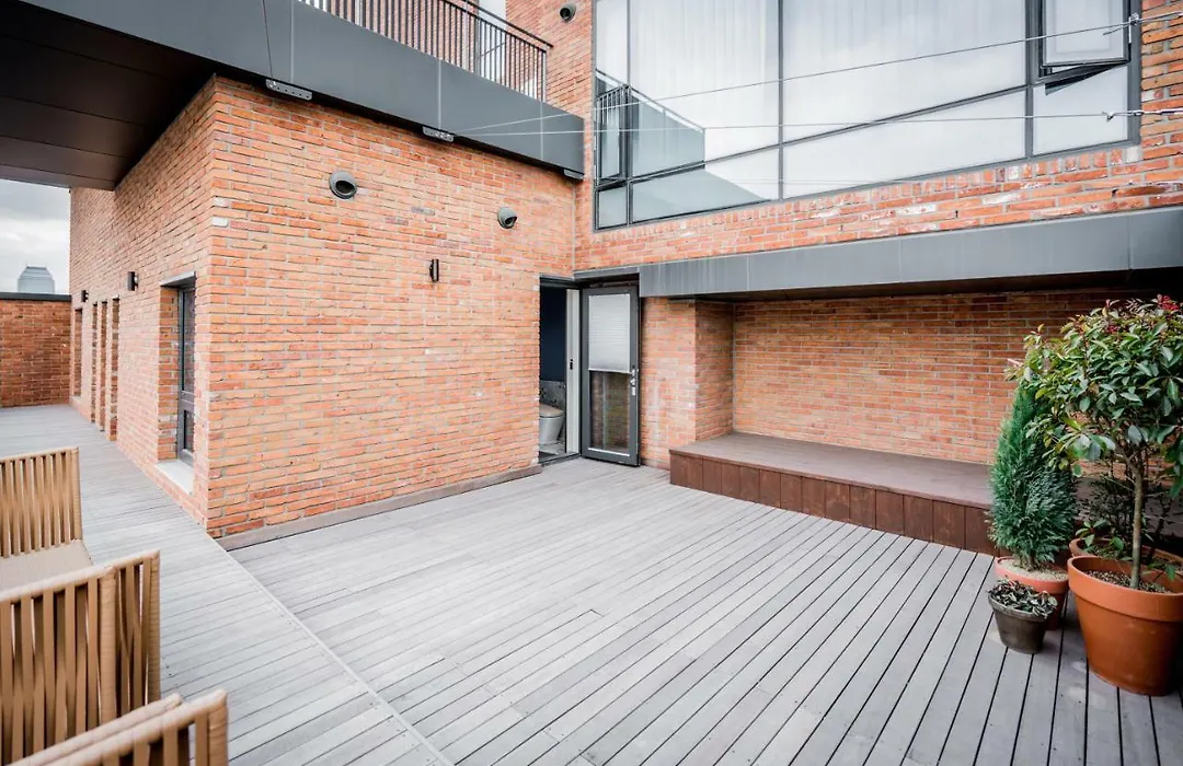 Patio 7-1