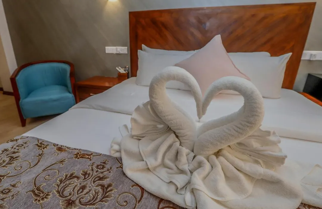 Sapphire Seas Beachfront Hotel-1