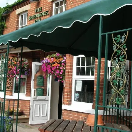 The Emmbrook Inn Hotel-3