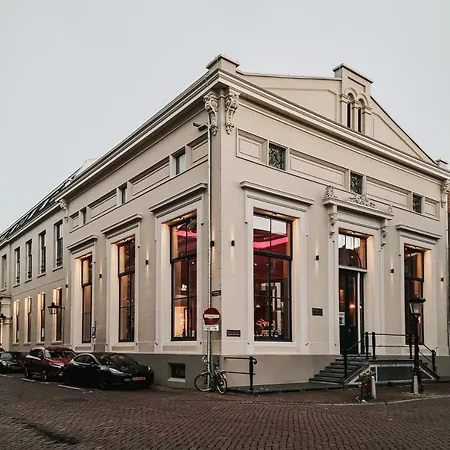 The Nox Hotel-2
