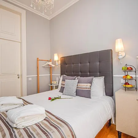 B In B Lisbon Downtown Suites-2