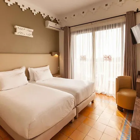 Borjs Hotel Suites & Spa-2