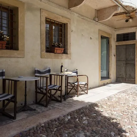 Palazzo Fracastoro-3