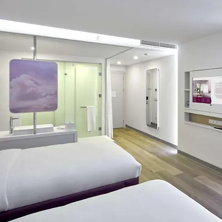 Yotelair Istanbul Airport, Duty Free - International Transit Area-3