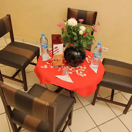 New Farah Hotel-2