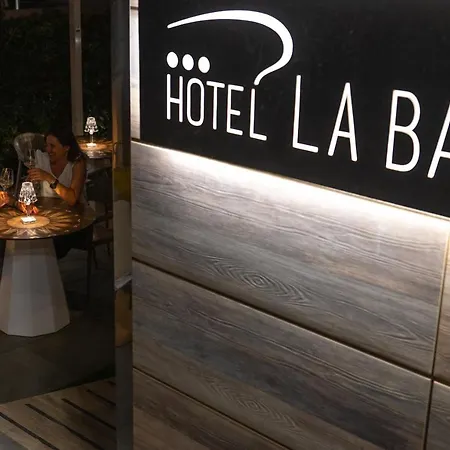 Hotel La Baia-3