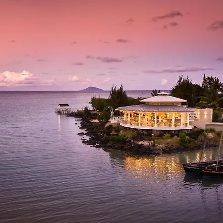 Lux* Grand Gaube Resort & Villas-3