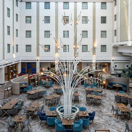 Leonardo Royal Hotel Brighton Waterfront-2