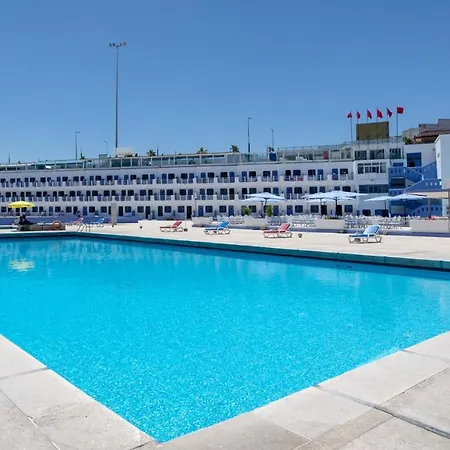 Hotel Tropicana-2