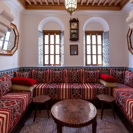Riad Bin Souaki-3
