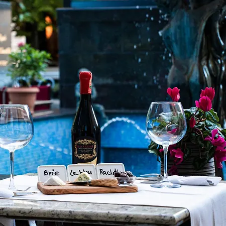 Hotel Elysee-3