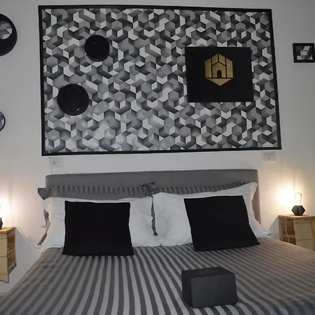 Geometric Art Home-3