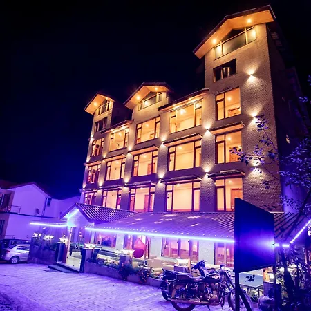 Hotel Smugglers Mountain View - Central Heated & Air Cooled-3