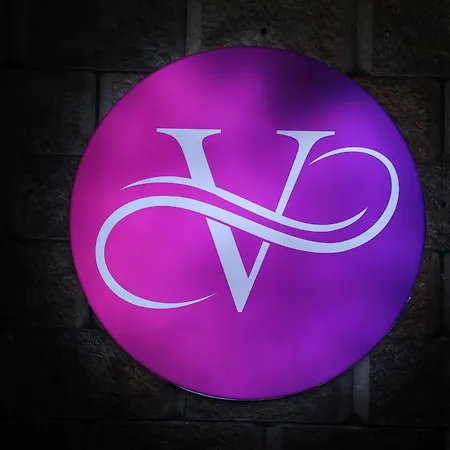 Vovo Premier Hotel-3