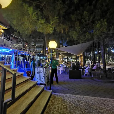 Hotel Pine Beach-3