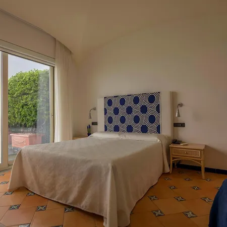 Hotel Bellevue Suite-2