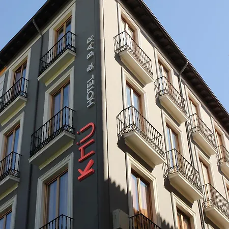 Khu Hotel-2