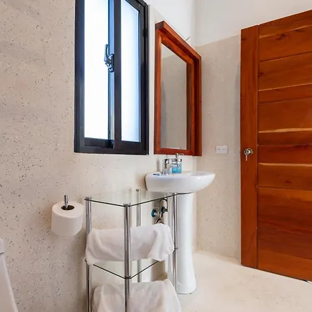 María Juana, Hostal Las terrenas-3