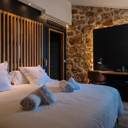Pou By Seaward Suites (Adults Only)-2