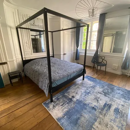 Chez Victor H-3