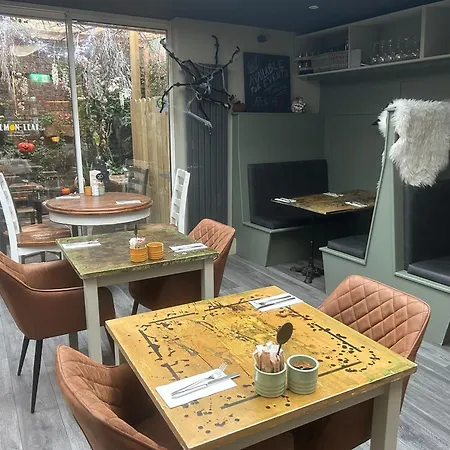 The Lemon Leaf Café Bar&Townhouse-2
