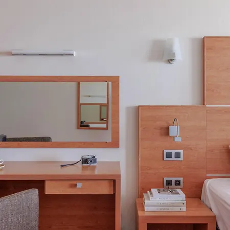 Hotel Riant-Séjour by WP Hotels-3