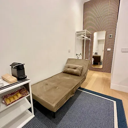 Raffaella Home-2