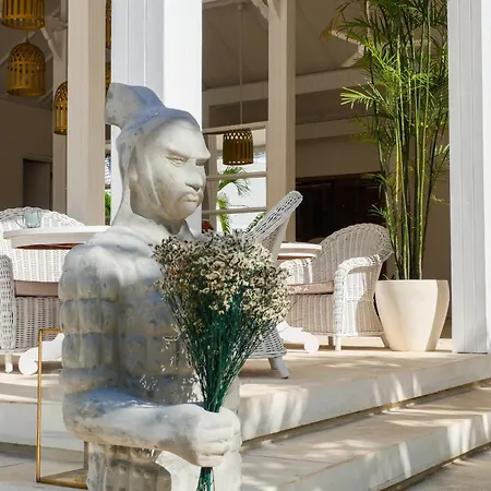 Ria Uluwatu, Tropical Chic Hotel-2