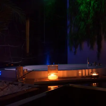Palace Eight - Suites & Spa-2