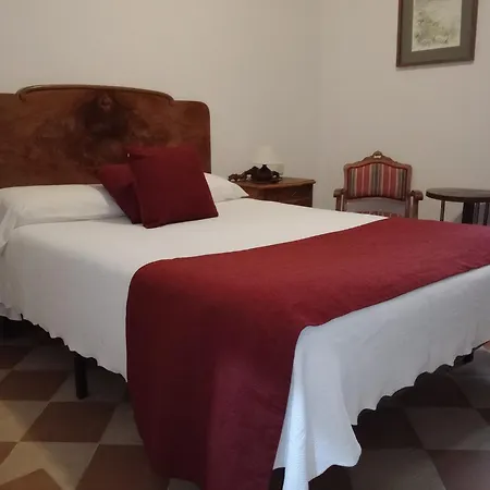 Hostal Puerta Medina-2
