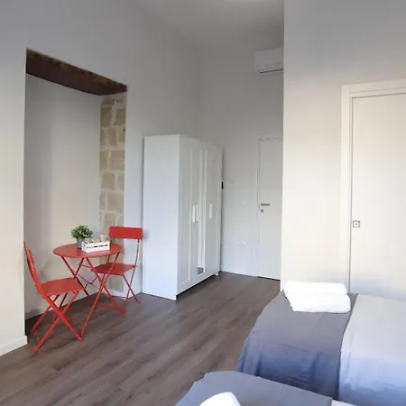 Tammurriata Nera Bedroom-2