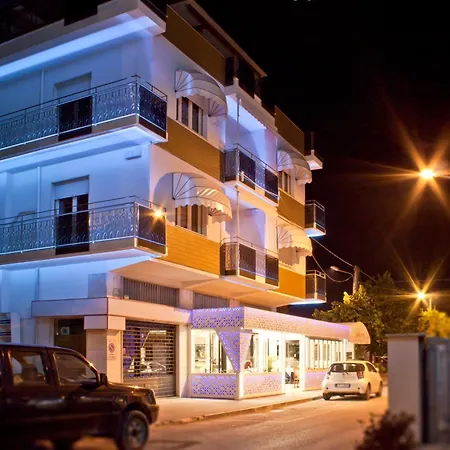 La Lanterna-2