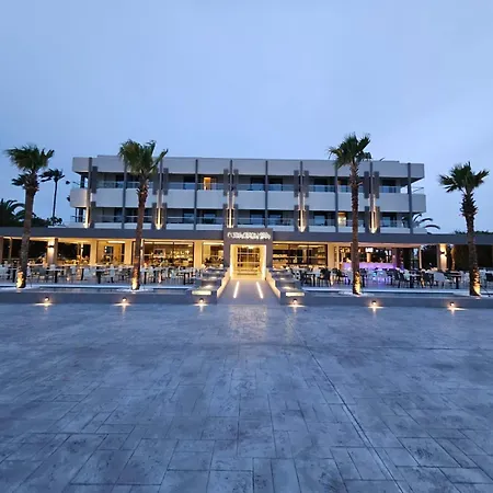 Cosmopolitan Hotel-2