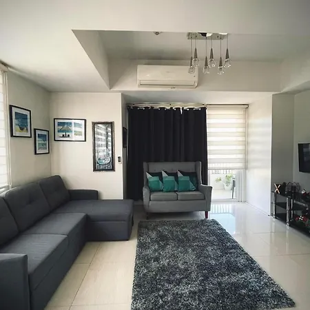 Calyx Residences High End 1 Bedroom Unit-2