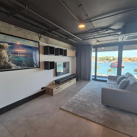 The Londoner Hotel Sliema-3
