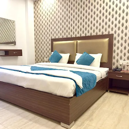 Hotel Pawan Plaza - Near Blk And Ganga Ram Hospital - Karol Bagh-2
