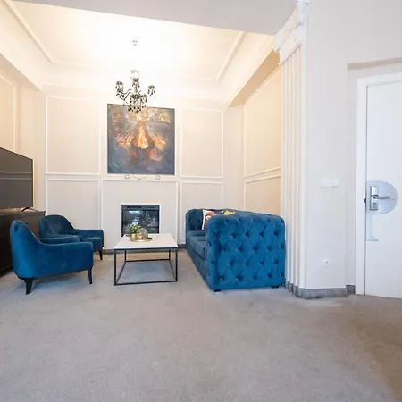 Kings Palace Suites-2