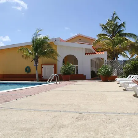 Coconut Inn-2