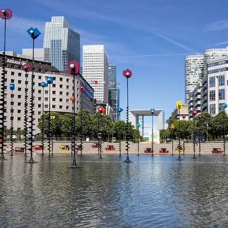 Citadines La Défense Paris-2